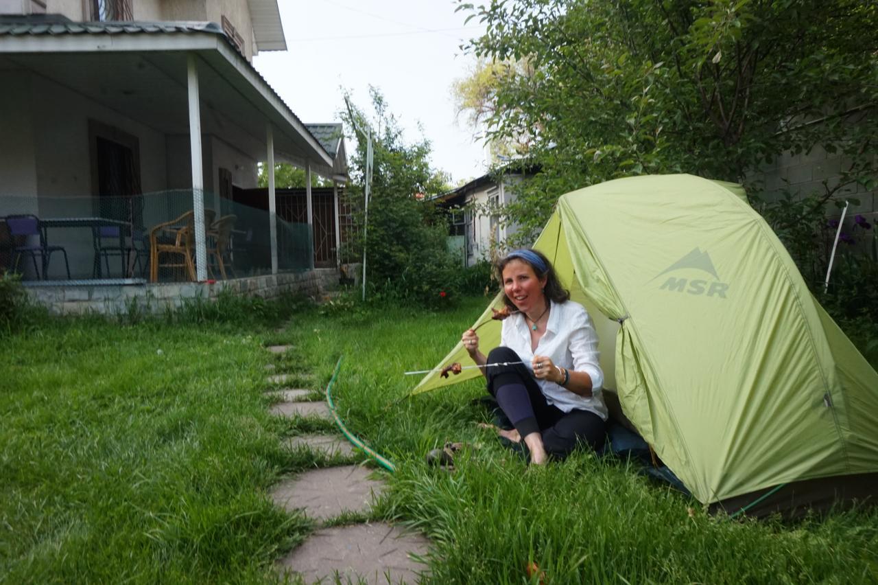 "European" Backpackers Hostel In Almaty Exterior foto